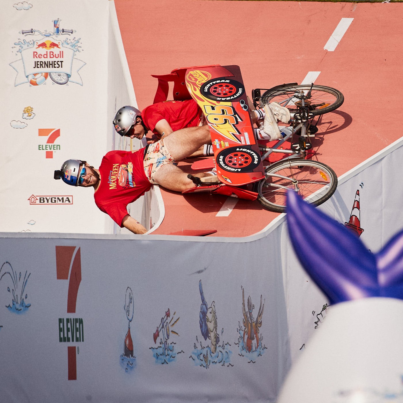red-bull-jernhest (3)