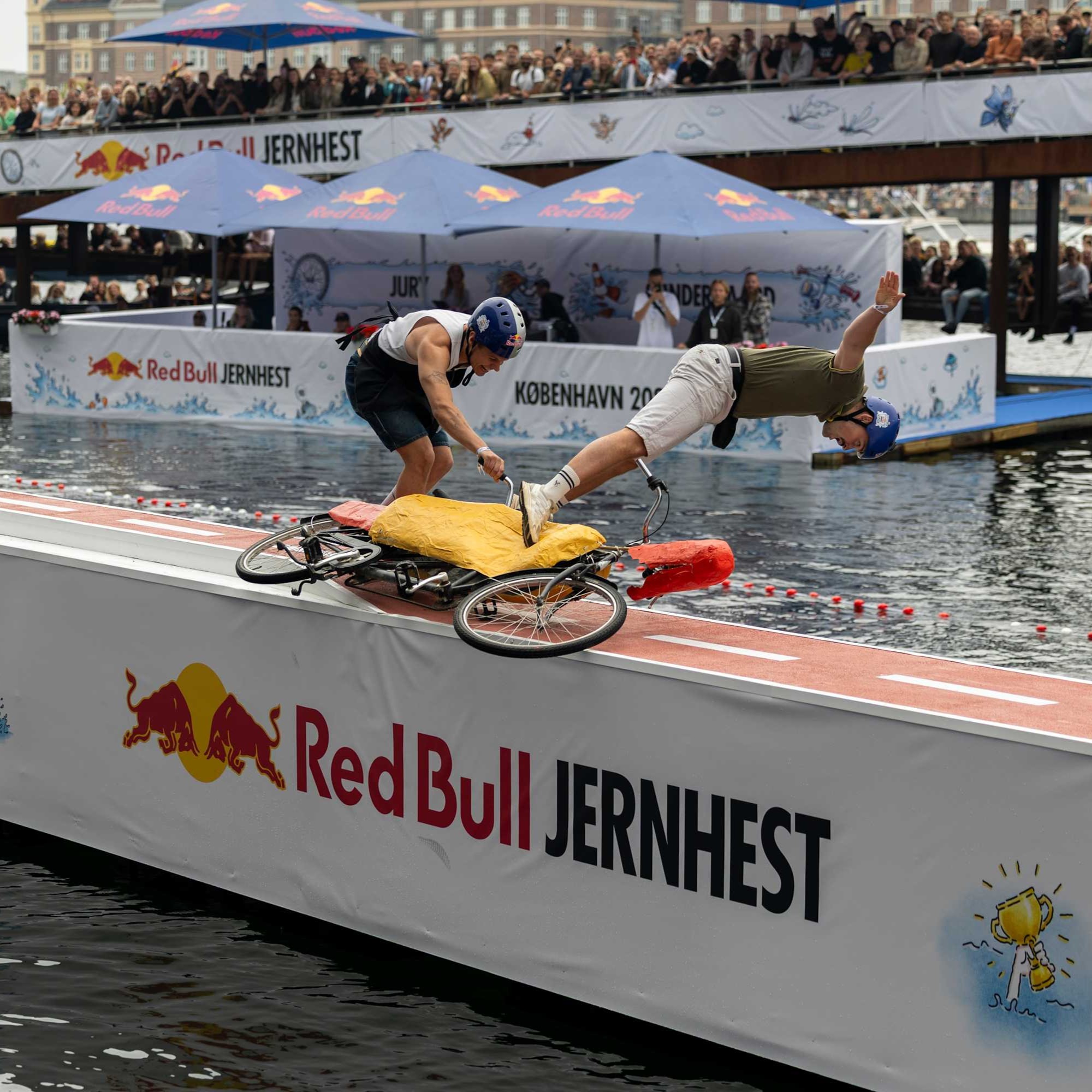 red-bull-jernhest (4)